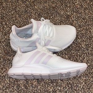 Adidas Swift Run Casual Sneakers